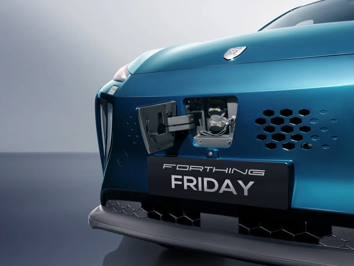 Forthing Friday REEV akıllı teknoloji