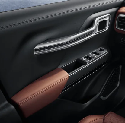 brown arm rest of  RD6